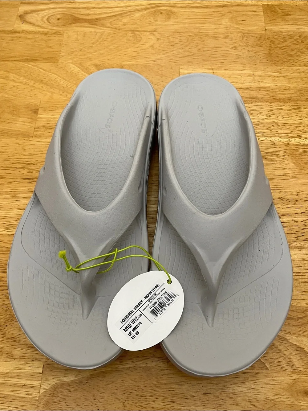 Oofos ooriginal recovery thong sandals moonstone mens size 10 women’s 12 new
